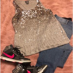 🔥🔥5/$50🔥🔥Silver sequin tank